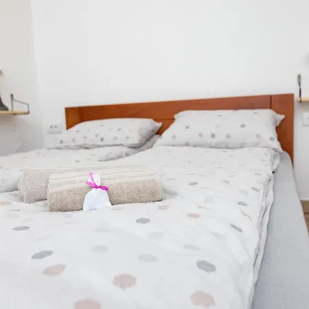 Charm Apartment-top Location-city Center Apartment *