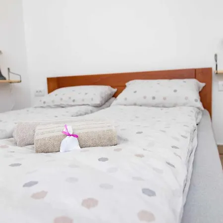 Charm Apartment-top Location-city Center Apartment *